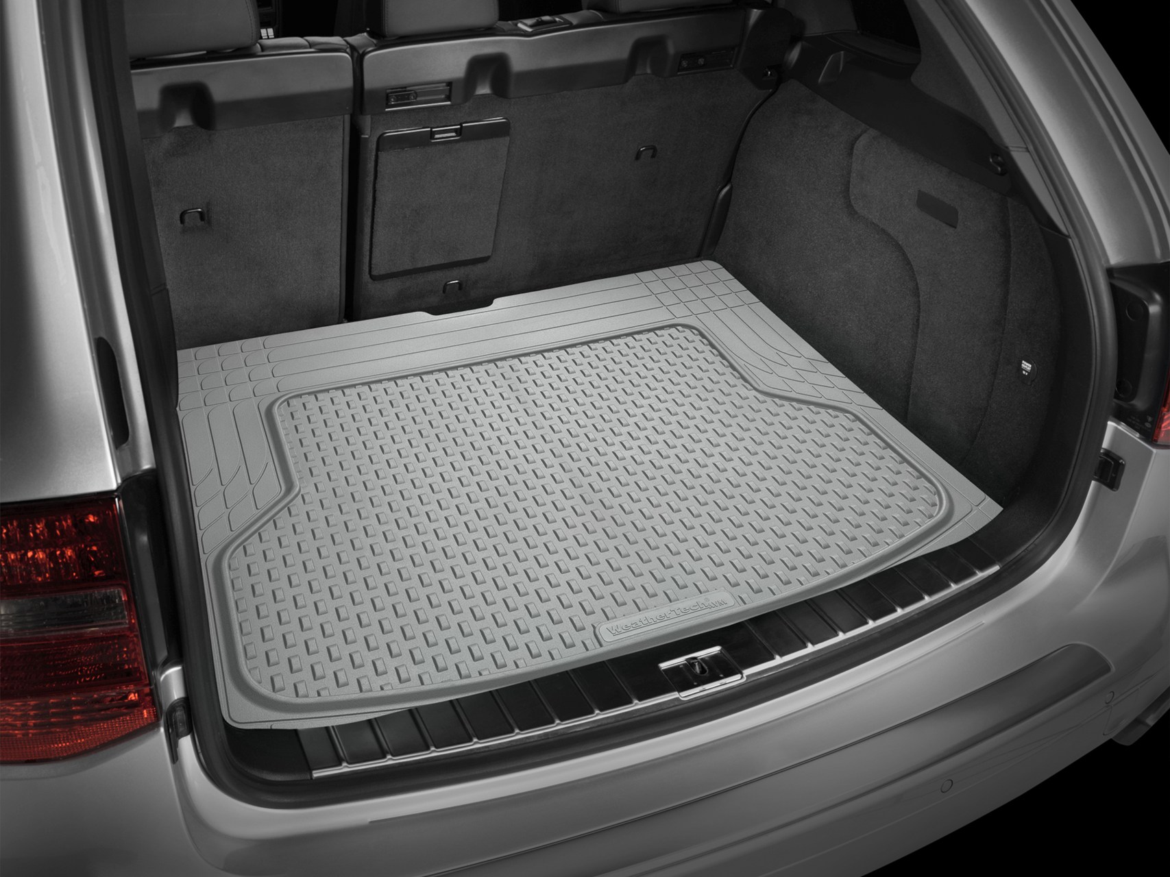 AVM_Grey_Cargo_Mat_Cayenne_08