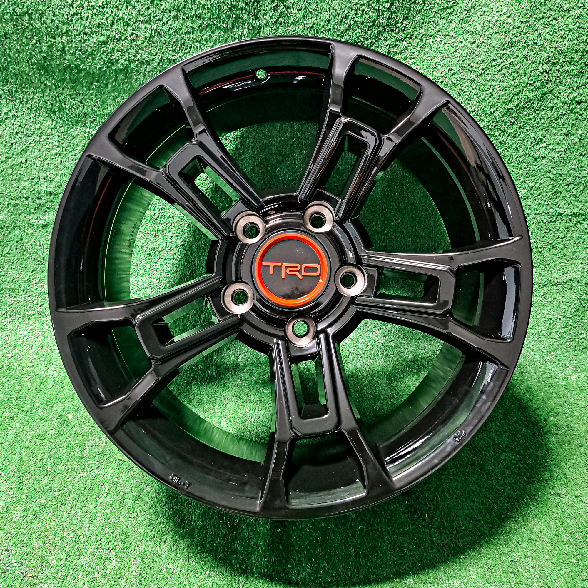 TRD GLOSS 20X8.5 001